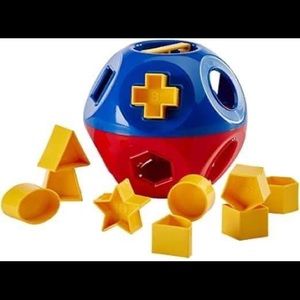 Tupperware Shape- O Toy